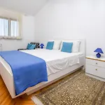 Apartments And Room Novokmet Rogoznica (Sibenik-Knin)