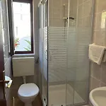 Apartments And Room Novokmet *