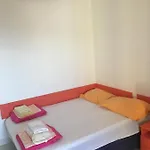Apartments And Room Novokmet *