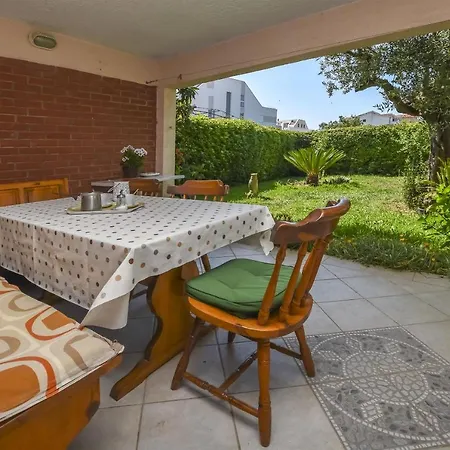 Apartment Viktor Rogoznica (Sibenik-Knin)