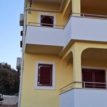 Appartement Viktor *