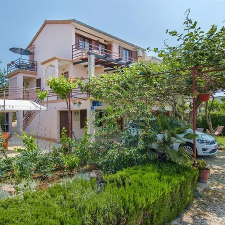 Apartment Viktor Rogoznica (Sibenik-Knin)