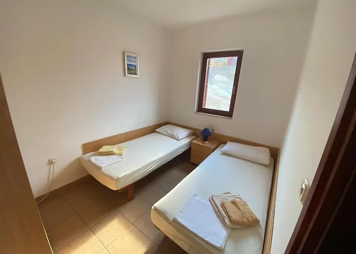 Viktor Daire Rogoznica (Sibenik-Knin)