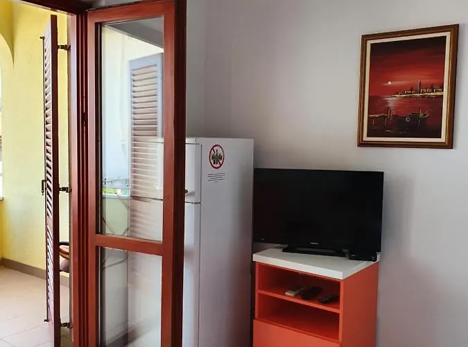 Viktor * Rogoznica (Sibenik-Knin)