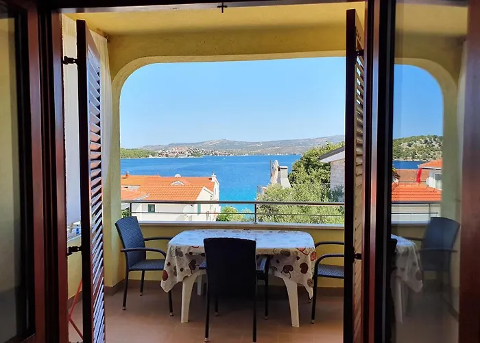 Viktor * Rogoznica (Sibenik-Knin)