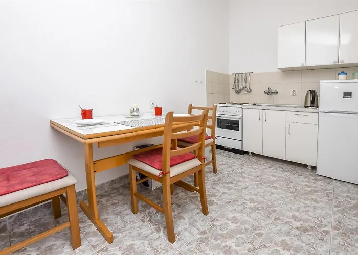 Apartments&Room Novokmet *